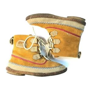 Sorel women's suede boots with gum soles size 10